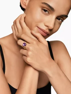 Chatelaine® Ring In 18k Yellow Gold With Garnet And Pavé Diamonds