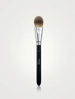 Dior Backstage Light Coverage Fluid Foundation Brush N° 11