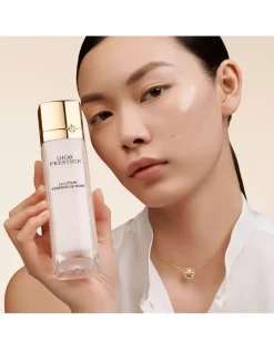 Dior Prestige La Lotion Essence de Rose - Moisturizing Lotion for Face and Neck