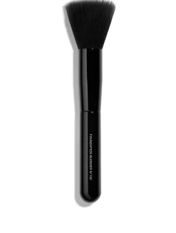 Foundation-Blending Brush
