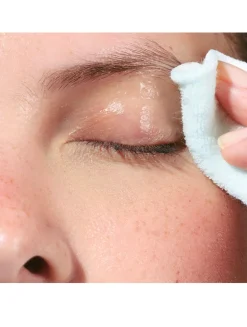 Instant Eye Makeup Remover