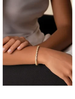 18K Gold Classic Reborn Diamond Bangle Bracelet