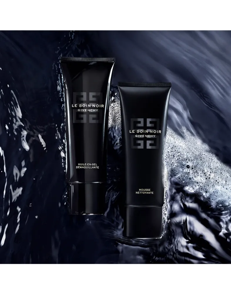 Le Soin Noir Foam Cleanser