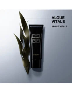 Le Soin Noir Oil-In-Gel Cleanser