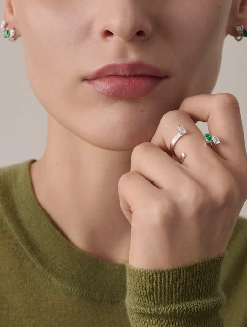 Left Serti Sur Vide White Gold Earring With Emerald And Diamonds