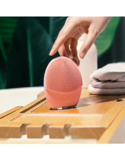 LUNA™ 4 Facial Cleansing & Firming Massage for Balanced Skin