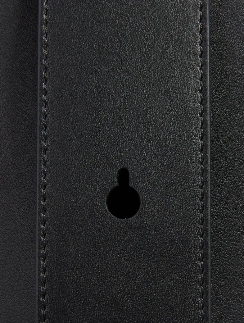 Medium Pebble Leather Bucket Bag