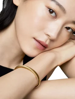 Modern Oval Cablespira® Bracelet In 18k Yellow Gold, 7mm