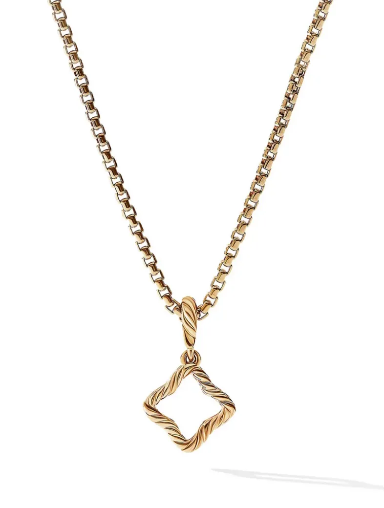 Quatrefoil Amulet In 18k Yellow Gold With Pavé Diamonds