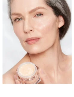 Refillable Magic Night Moisturizer with Retinol