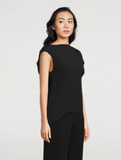 Shadow Study Pleats Solid Top