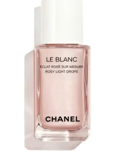 Sheer Highlighting Fluid. Custom-Made Radiance. Rosy Glow Finish.