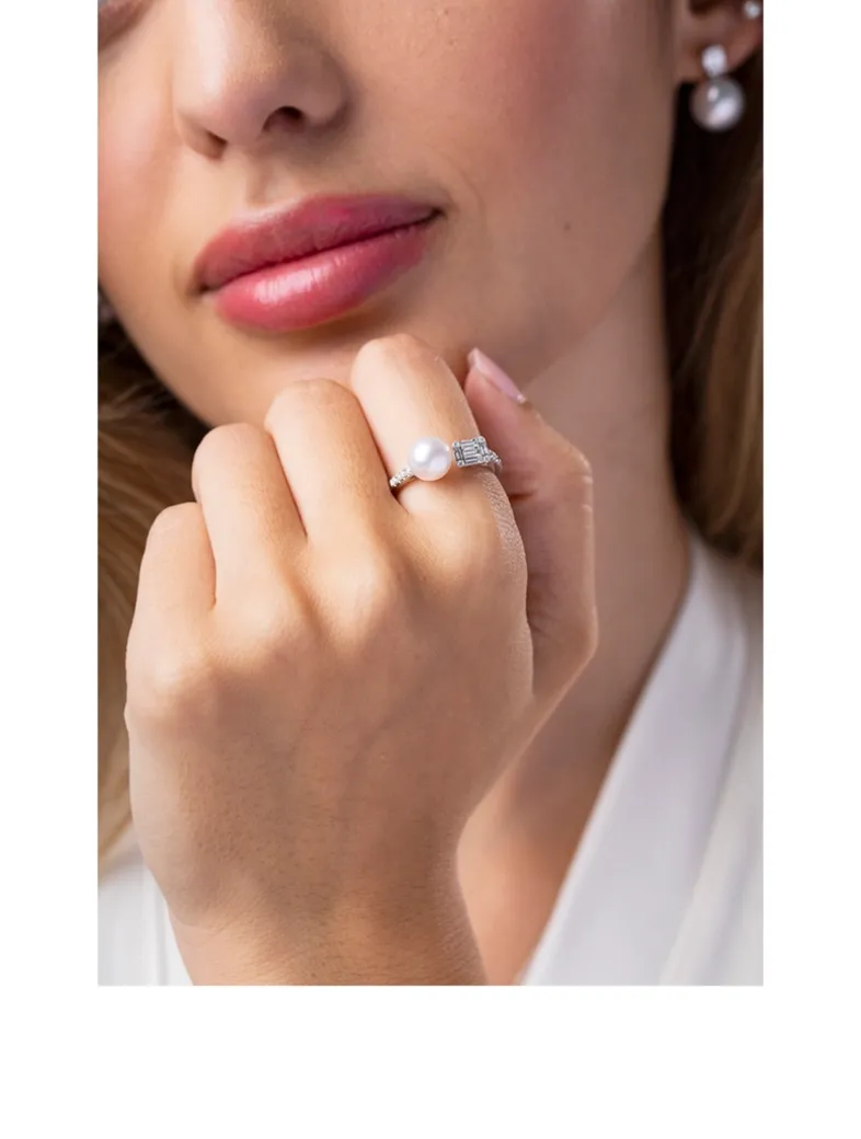 Starlight 18K White Gold Akoya Pearl Ring With Diamonds