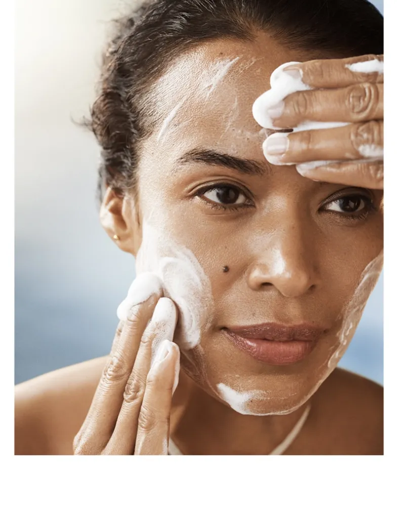 The Essence Foaming Cleanser