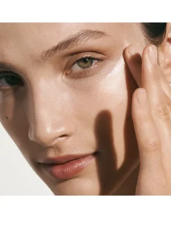 The New Moisturizing Soft Cream