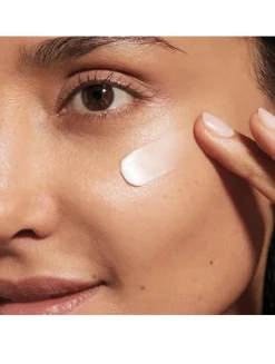 Uv Expert Aquagel Defense Moisturizer With Spf 50