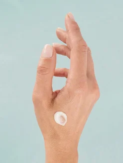 Vital 24 Hour Light Cream